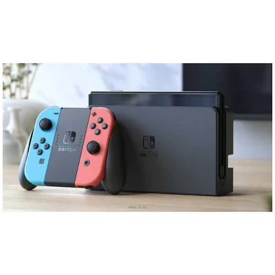 Nintendo Switch OLED (chernaya, s neonovyimi Joy-Con)